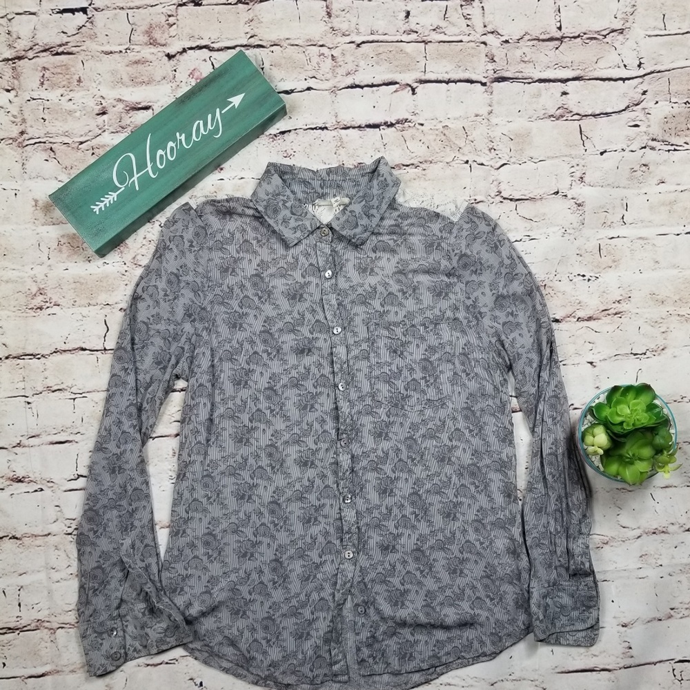 A Gray Flower Patterned Button Down